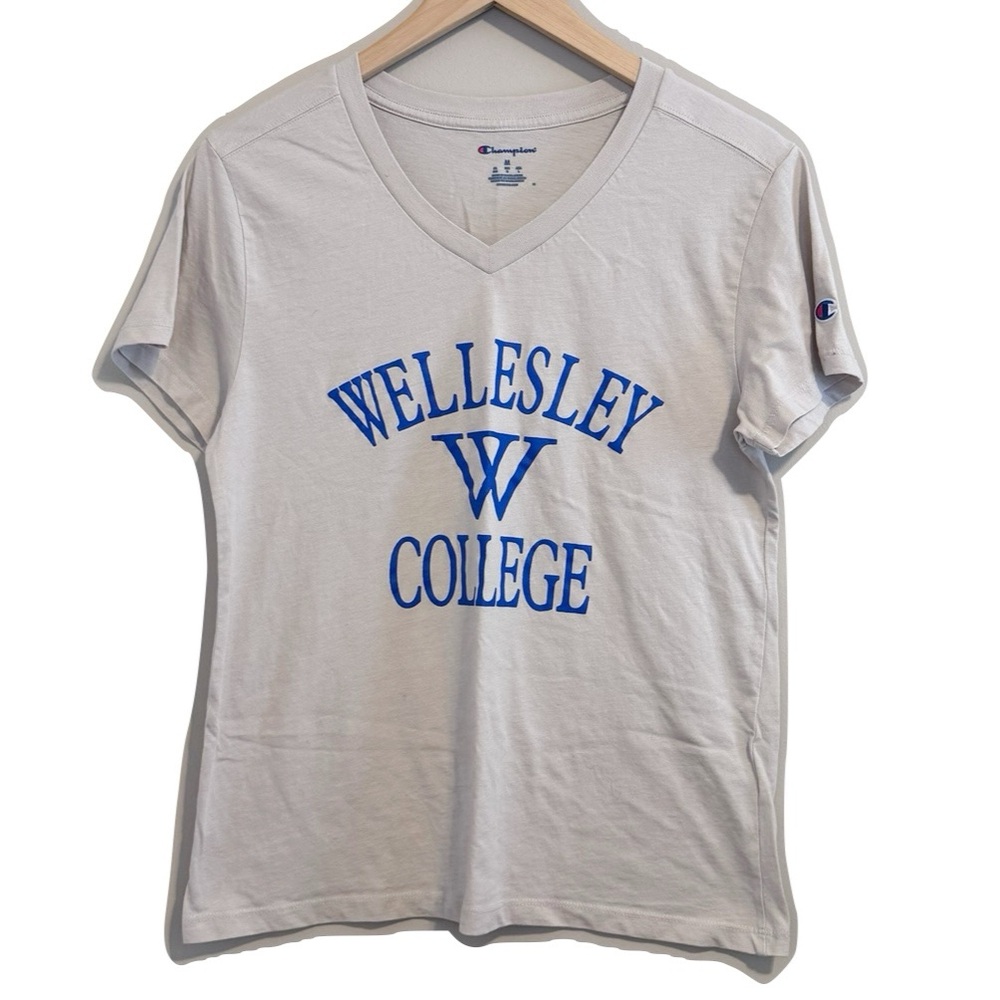 Wellesley College Beige V-Neck Short Sleeved T-Shirt Medium